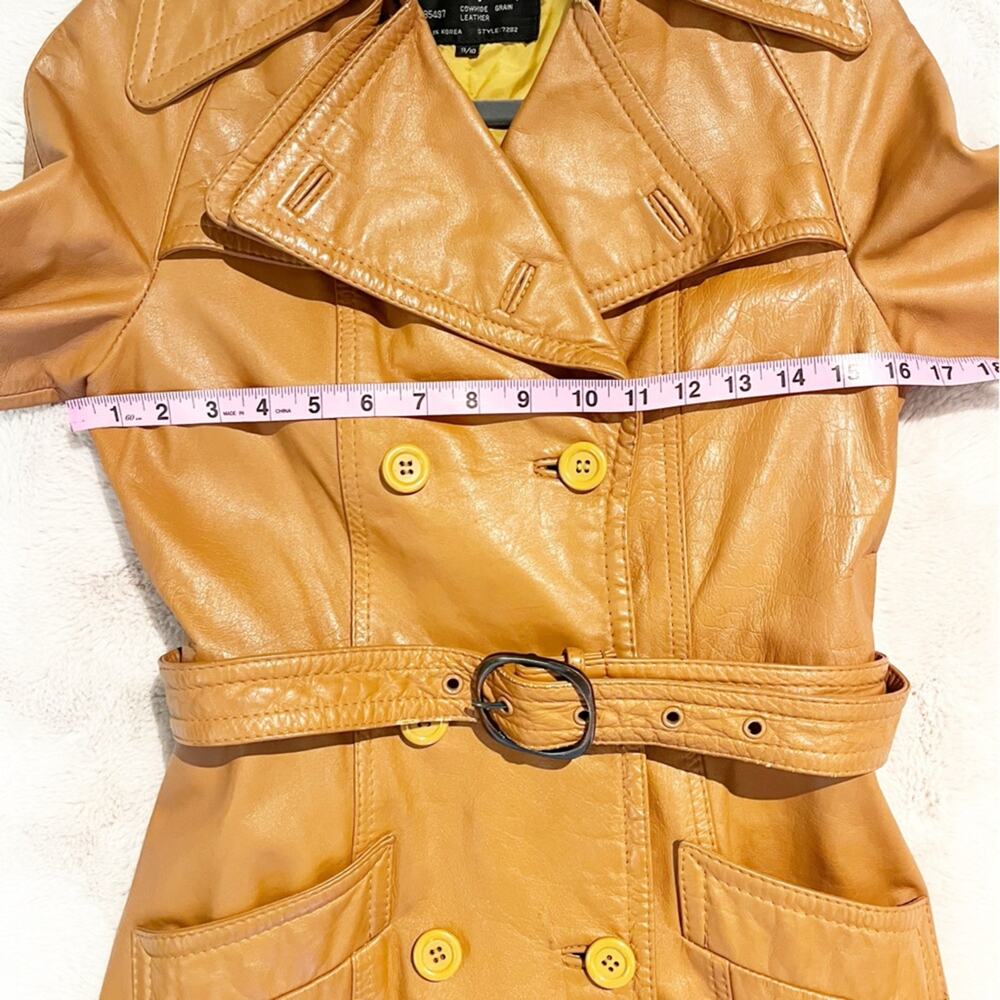 VINTAGE 1970s Jet Set of California Tan Cowhide Leather Trench Coat Belted - Picture 16 of 16